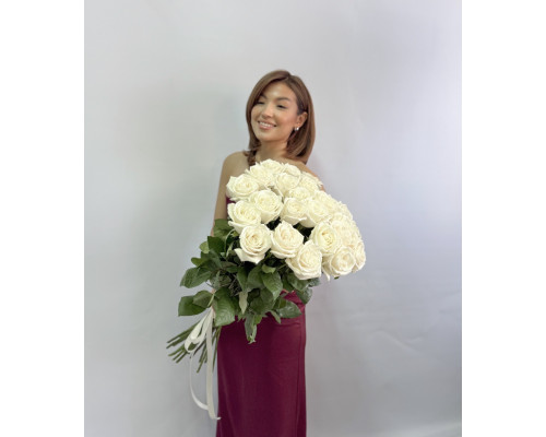 25 белых роз Классический букет